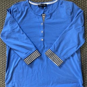 Women’s blue 3/4 sleeve shirt